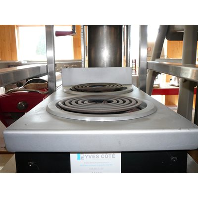 Cuisiniere 2 ronds Moffat Mod:EH12 240v